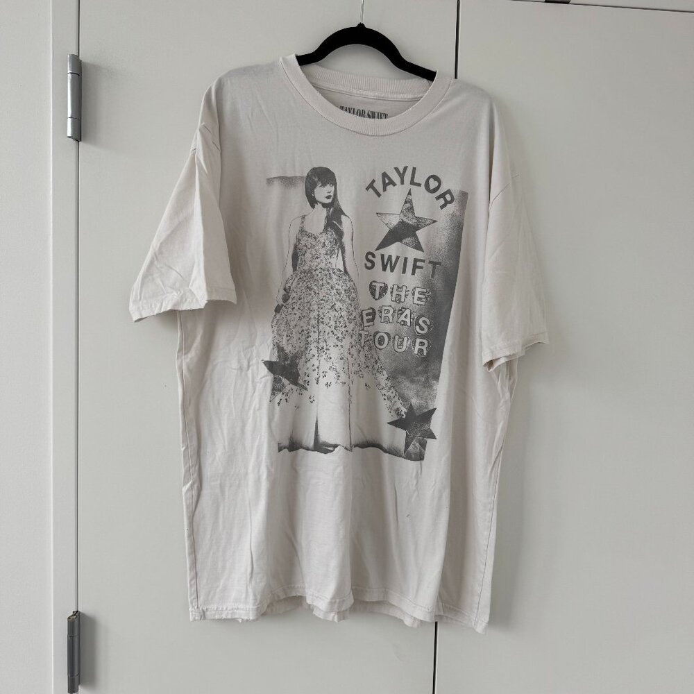 Taylor Swift | The Eras Tour Photo Oversized T-Shirt